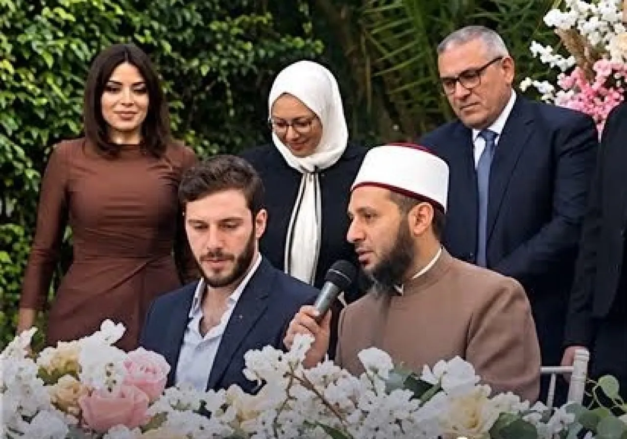 بعد فيديو الرزق والنكاح .. الشرطة المصرية تلقي القبض على منتحل صفة مأذون