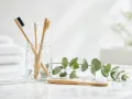 فرشاة الأسنان قد تحمل البكتيريا.. عادات بسيطة للحفاظ على نظافتها