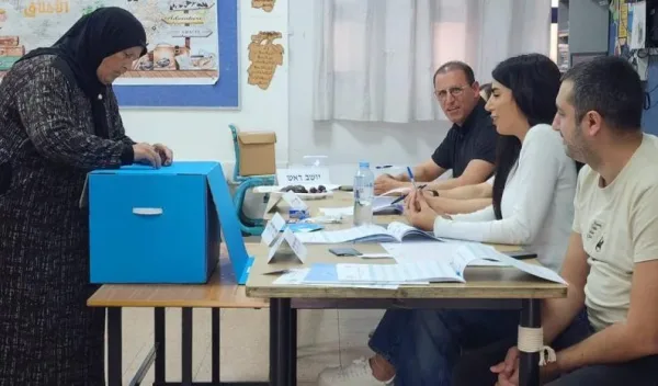 إقبال لافت على التصويت في مدينة طمرة ... آمال بتجاوز نسبة التصويت 70%