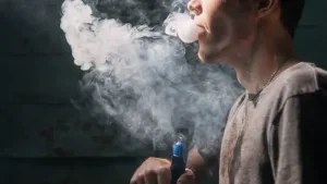 روبوتات الذكاء الاصطناعي تتلاعب باستطلاعات الصحة لإفشال قيود بيع السجائر الإلكترونية
